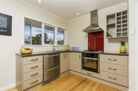 Photo of property in 14 Cassino Street, Bayswater, Auckland, 0622