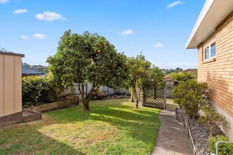 Photo of property in 18 Lucerne Place, Welcome Bay, Tauranga, 3112