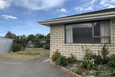 Photo of property in 9 Luxton Place, Rangiora, 7400