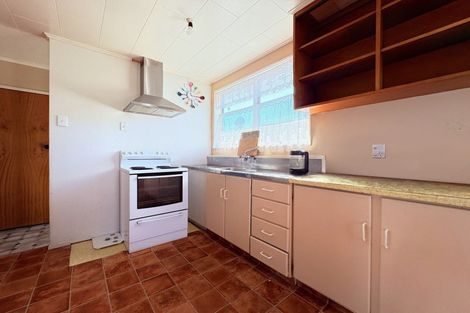 Photo of property in 12 Karaka Street, Wairoa, 4108