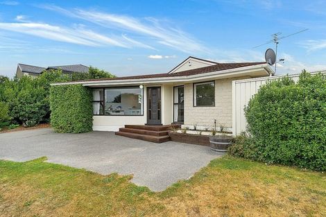 Photo of property in 7 Ringwood Place, Avonhead, Christchurch, 8042