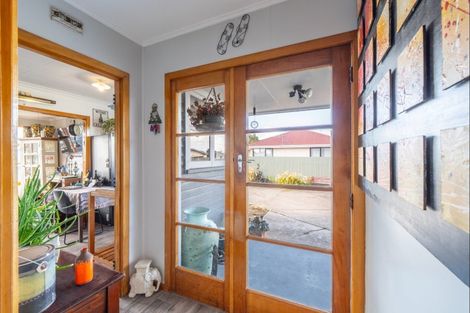 Photo of property in 15 Mcquarrie Street, Kingswell, Invercargill, 9812