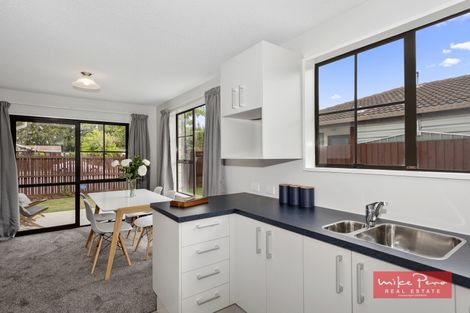 Photo of property in 34 Solomon Avenue, Redwood, Christchurch, 8051