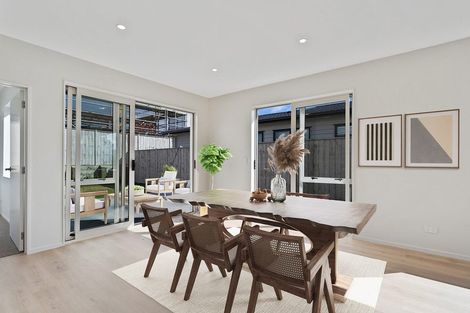 Photo of property in 77 Pepene Avenue, Takanini, Auckland, 2112