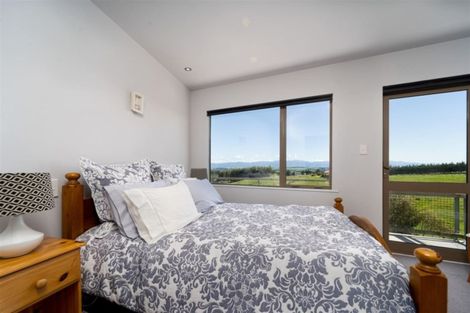 Photo of property in 89 Sutherland Drive, Martinborough, 5781