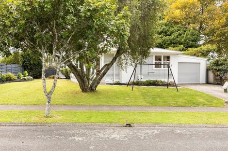 Photo of property in 3 Seamer Place, St Andrews, Hamilton, 3200