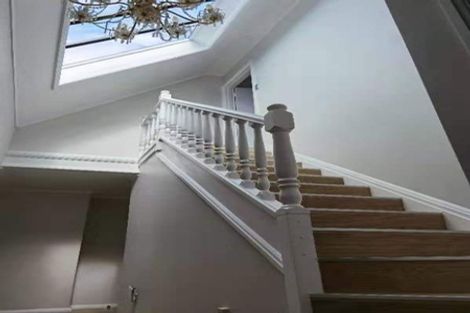 Photo of property in 11 Travis View Drive, Fairview Heights, Auckland, 0632