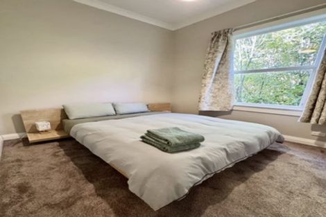 Photo of property in 40 Garden Road, Northland, Wellington, 6012