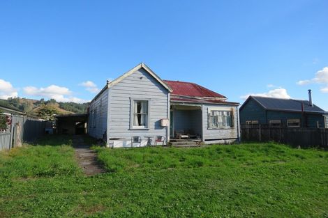 Photo of property in 3 Herald Street, Reefton, 7830