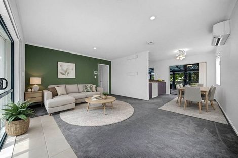 Photo of property in 69a Awaroa Road, Sunnyvale, Auckland, 0612
