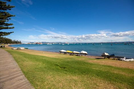 Photo of property in 40 Maunganui Road, Mount Maunganui, 3116