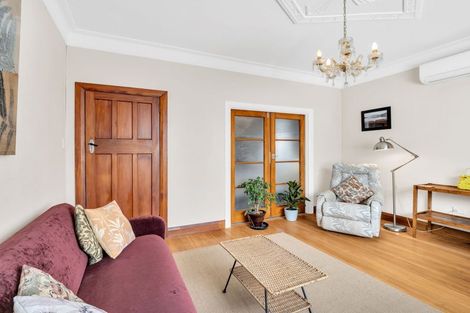 Photo of property in 13 Ross Street, Marton, 4710