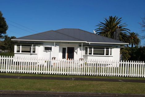 Photo of property in 2 Miami Street, Mangere East, Auckland, 2024