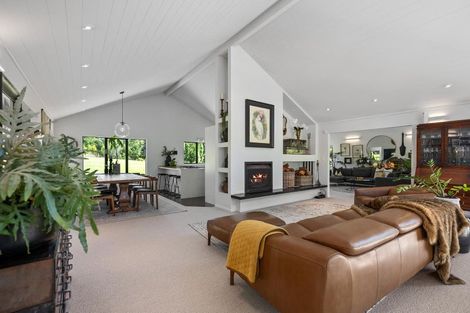 Photo of property in 44 Hardens Lane, Paremoremo, Auckland, 0632
