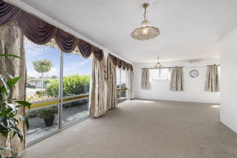 Photo of property in 77 Kennedy Drive, Levin, 5510