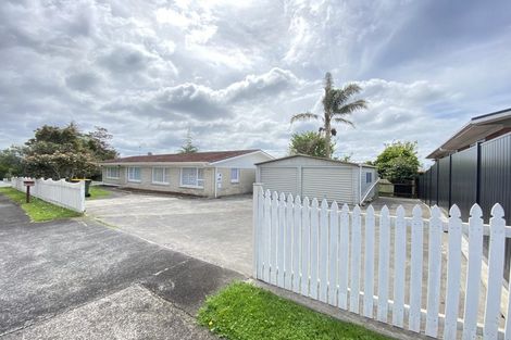 Photo of property in 2 Leewood Place, Pakuranga Heights, Auckland, 2010
