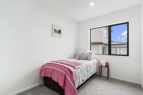 Photo of property in 7 Gladfield Lane, Te Atatu Peninsula, Auckland, 0610