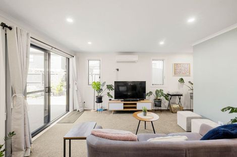 Photo of property in 2u2 Mila Paige Close, Glenview, Hamilton, 3206