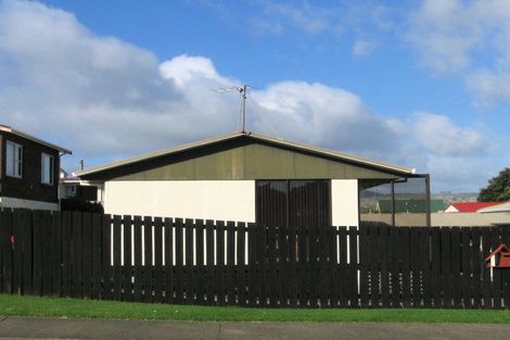 Photo of property in 2/3- 2 Tireti Road, Titahi Bay, Porirua, 5022