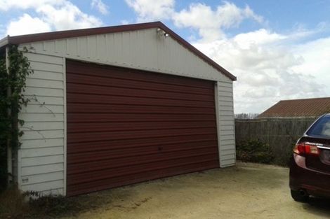 Photo of property in 72 Fraser Drive, Feilding, 4702