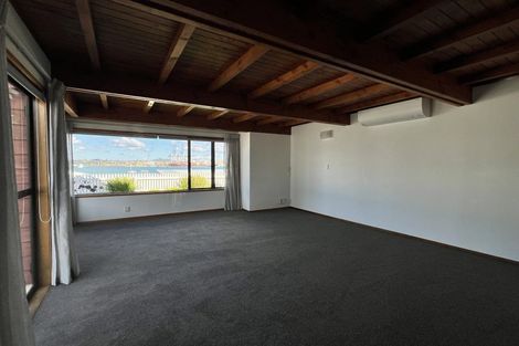 Photo of property in 33 Queens Parade, Devonport, Auckland, 0624