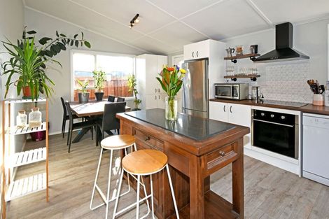 Photo of property in 7 Seymour Street, Hornby, Christchurch, 8042