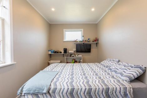 Photo of property in 33 Burgoyne Street, Woodville, 4920
