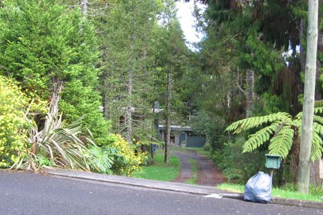 Photo of property in 37 Ngaio Road, Titirangi, Auckland, 0604