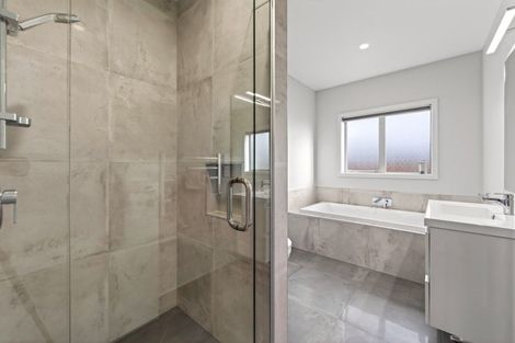 Photo of property in 3 Magnolia Lane, Kelvin Grove, Palmerston North, 4414