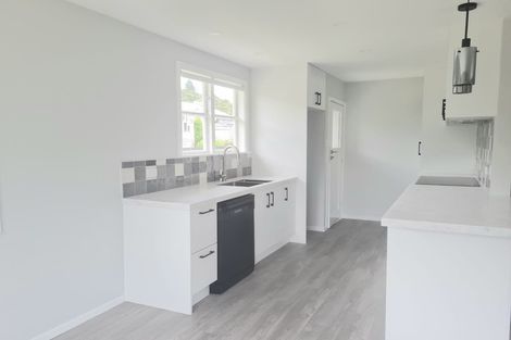 Photo of property in 11 Richard Grove, Stokes Valley, Lower Hutt, 5019