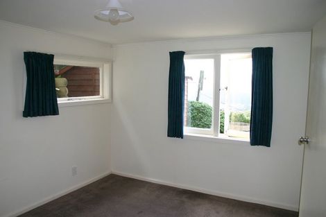 Photo of property in 42 Mitchell Street, Brooklyn, Wellington, 6021