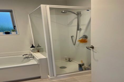 Photo of property in 2/2 Northwick Place, Hillcrest, Auckland, 0627