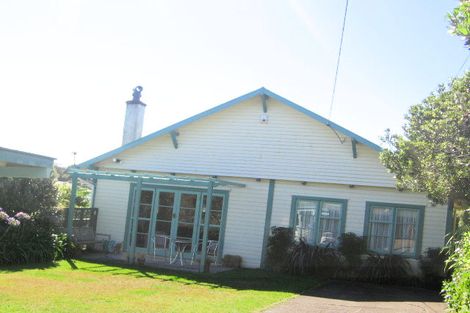 Photo of property in 95 Creswick Terrace, Northland, Wellington, 6012