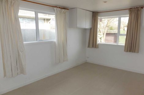 Photo of property in 330 Yaldhurst Road, Russley, Christchurch, 8042