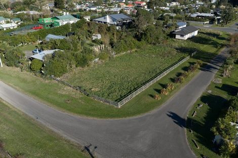 Photo of property in 20 Hokio Road, Hokio Beach, Levin, 5571