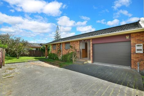 Photo of property in 2/428 Hibiscus Coast Highway, Orewa, 0931