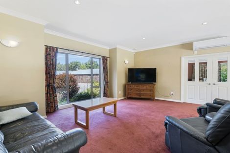 Photo of property in 37 Regent's Park Drive, Casebrook, Christchurch, 8051