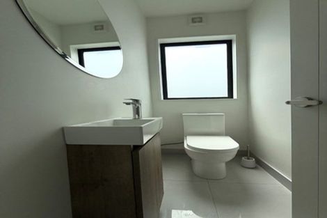 Photo of property in 18 Horokaka Street, Massey, Auckland, 0614