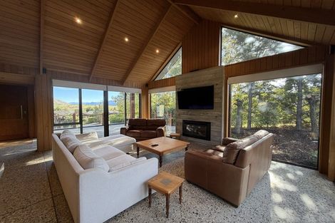 Photo of property in 15 Skye Lane, Jacks Point, Queenstown, 9371