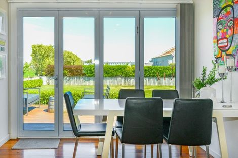 Photo of property in 55 Thompson Road, Twyford, Hastings, 4175