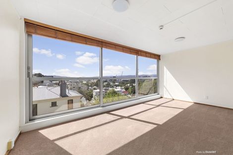 Photo of property in 24u4 Patanga Crescent, Thorndon, Wellington, 6011