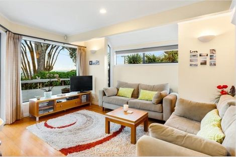 Photo of property in 7 View Road, Campbells Bay, Auckland, 0630