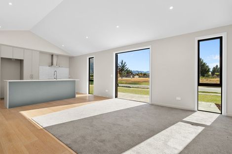 Photo of property in 3 Longview Drive, Lake Hawea, 9382