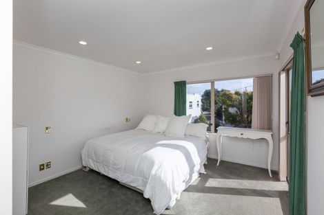 Photo of property in 118 Seaview Road, Paraparaumu Beach, Paraparaumu, 5032