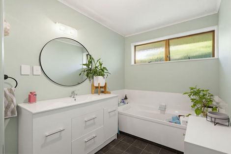 Photo of property in 20 Caernarvon Drive, Flaxmere, Hastings, 4120