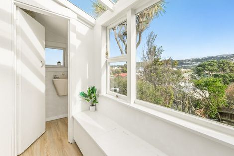 Photo of property in 5 Herald Terrace, Berhampore, Wellington, 6023