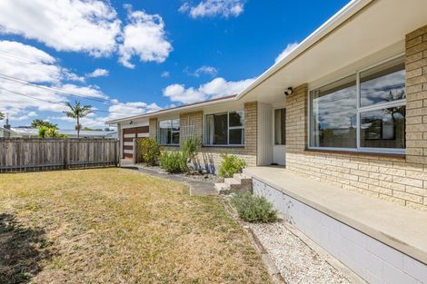 Photo of property in 56 Kokich Crescent, Onerahi, Whangarei, 0110