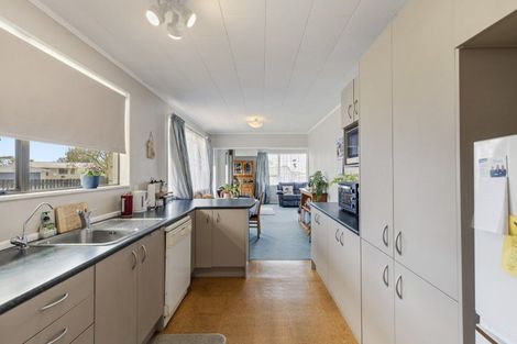 Photo of property in 12 Towai Street, Inglewood, 4330