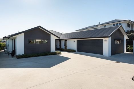 Photo of property in 122 Oteki Park Drive, Welcome Bay, Tauranga, 3112