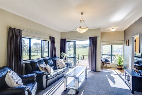 Photo of property in 2 Range Road, Waipawa, 4273